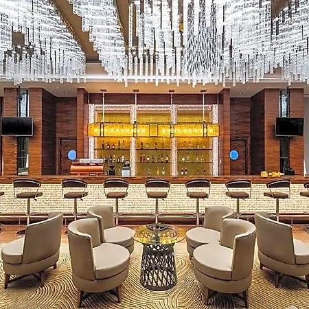 Doubletree By Hilton Topkapi מלון