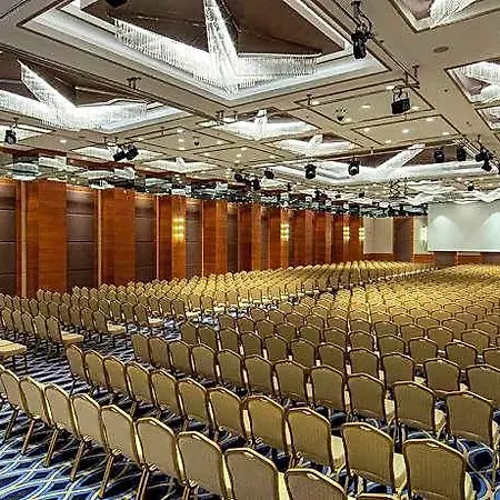 Doubletree By Hilton Topkapi Отель