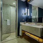 Doubletree By Hilton Topkapi איסטמבול