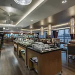 Doubletree By Hilton Topkapi מלון