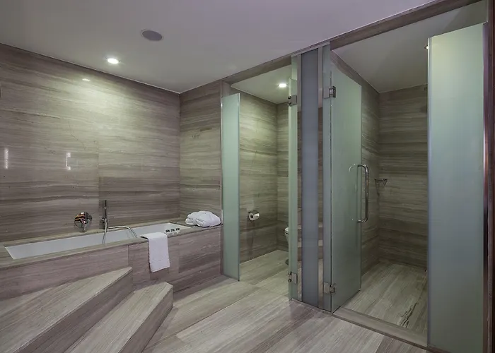 Doubletree By Hilton Topkapi