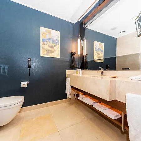 Doubletree By Hilton Topkapi Hotel Istanboel